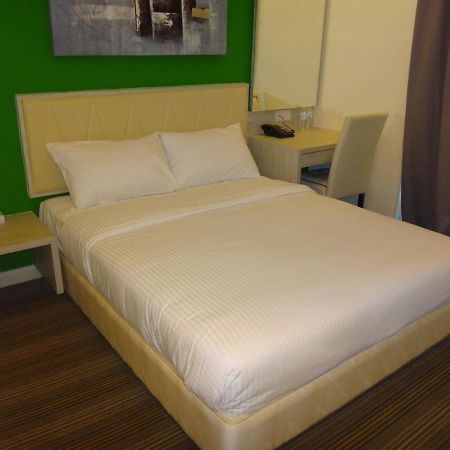 Kosma Business Hotel Kuantan Kültér fotó