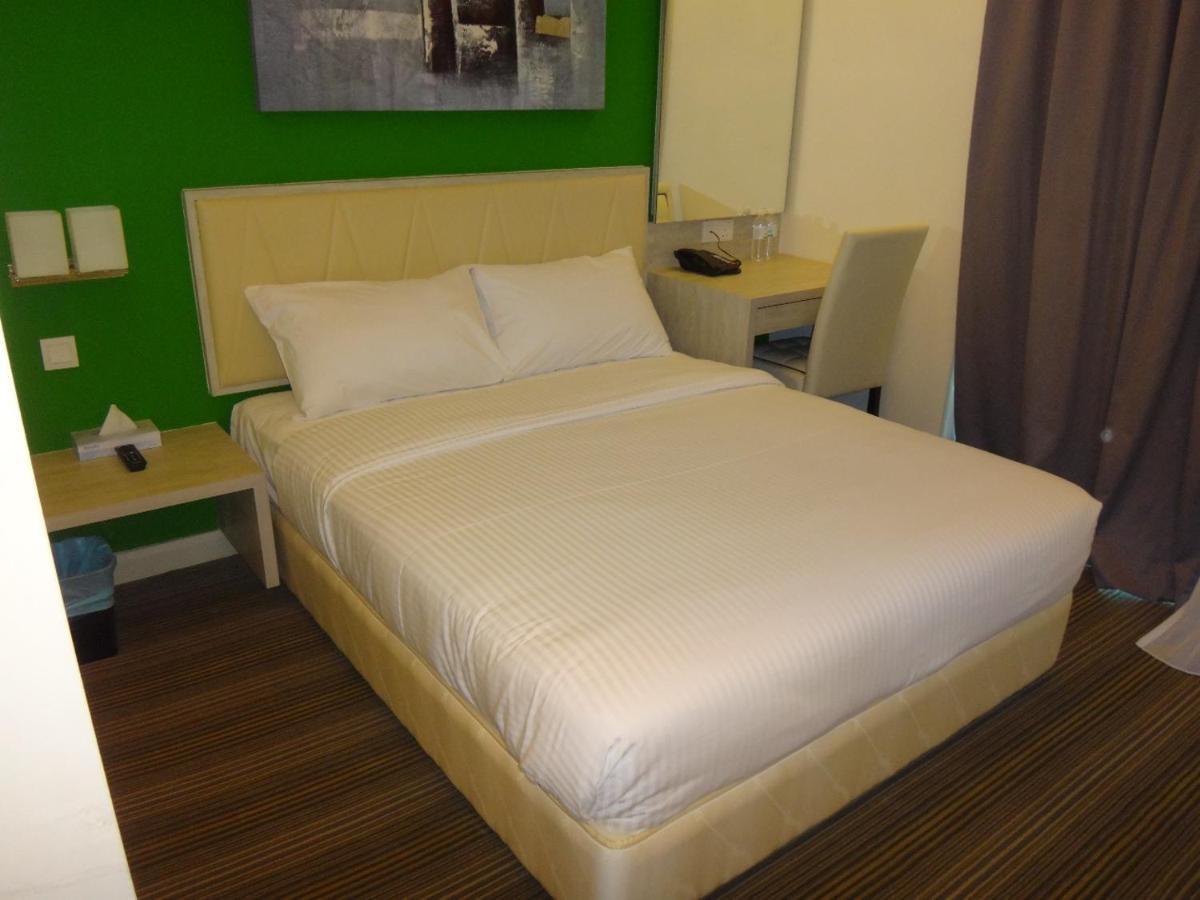 Kosma Business Hotel Kuantan Kültér fotó