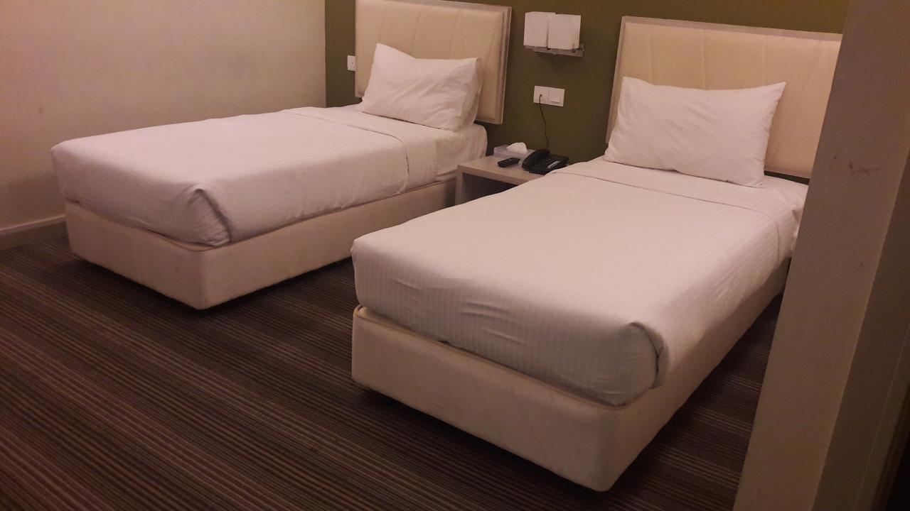 Kosma Business Hotel Kuantan Kültér fotó